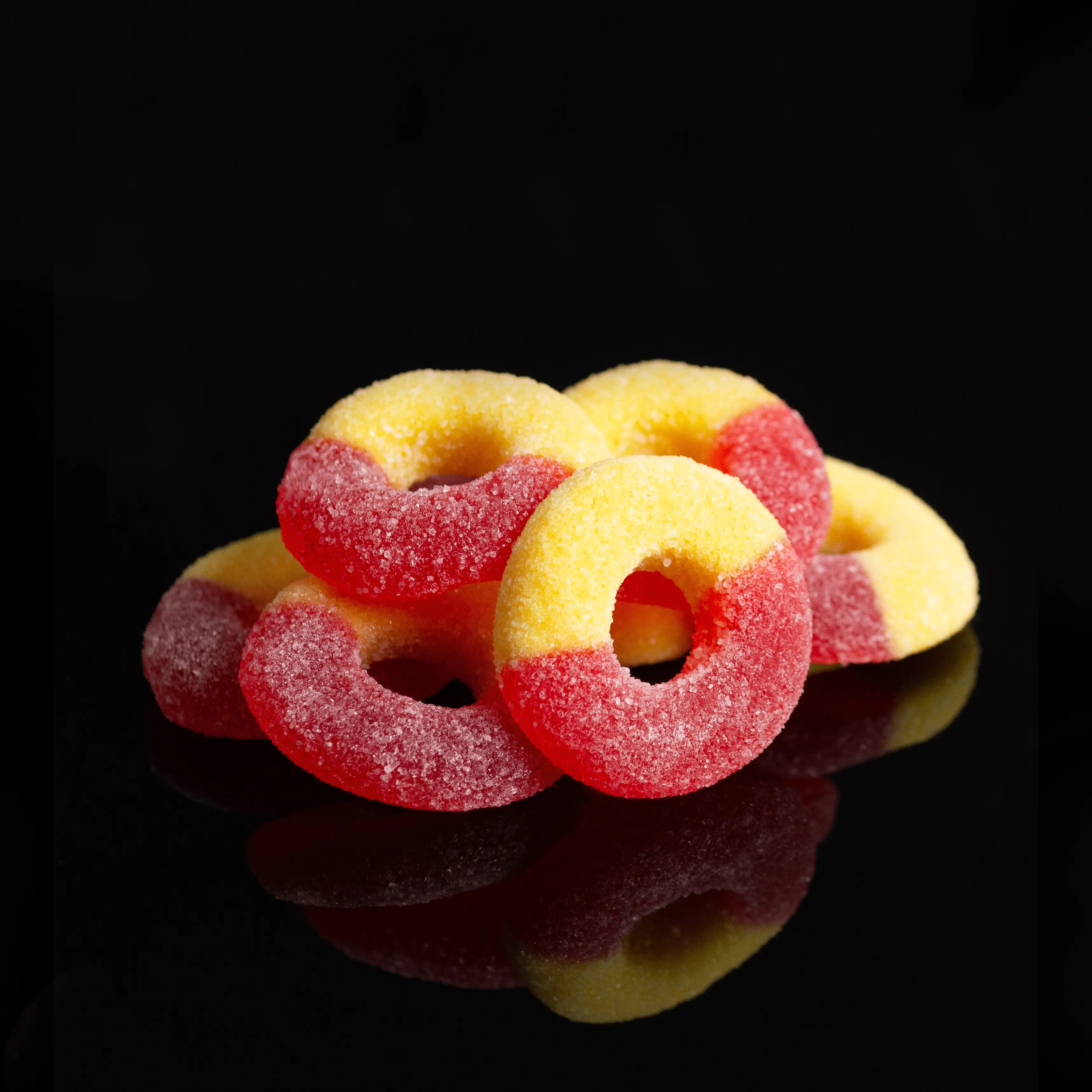 2500mg Space Rings Delta 8 Gummies, Peach flavored Delta 8 gummies made from legal hemp, potent THC edibles with 250mg per gummy